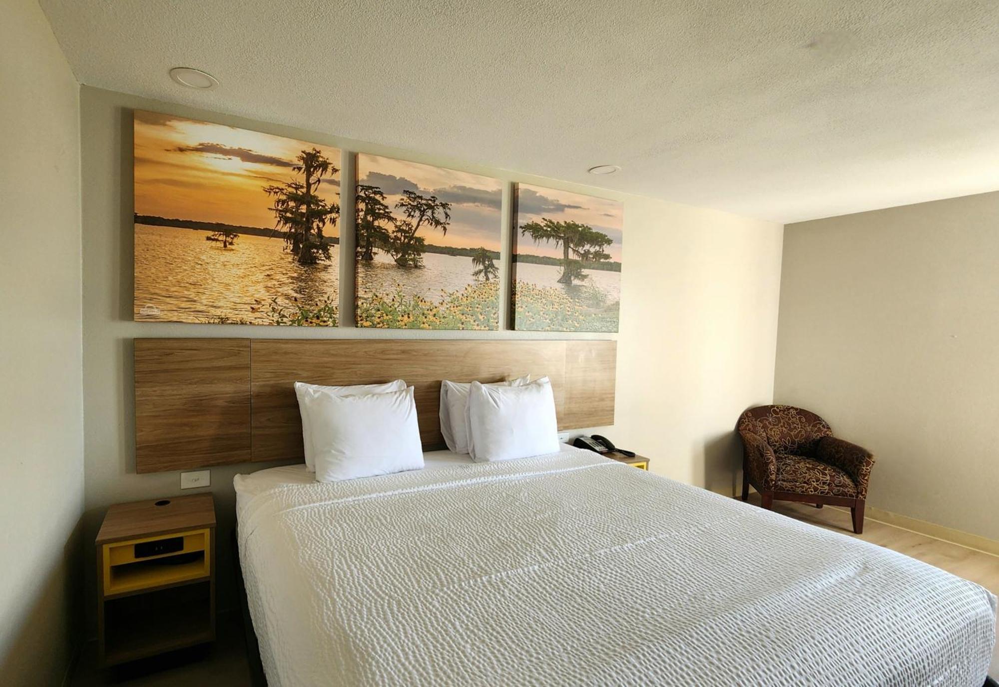 Days Inn By Wyndham Lafayette Scott Bagian luar foto